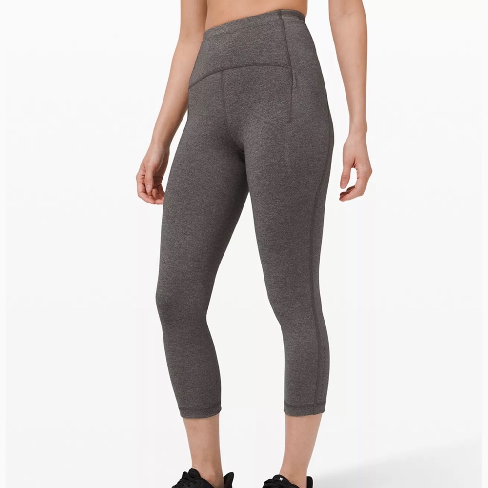 Lululemon Swift Speed Grey Crop high rise